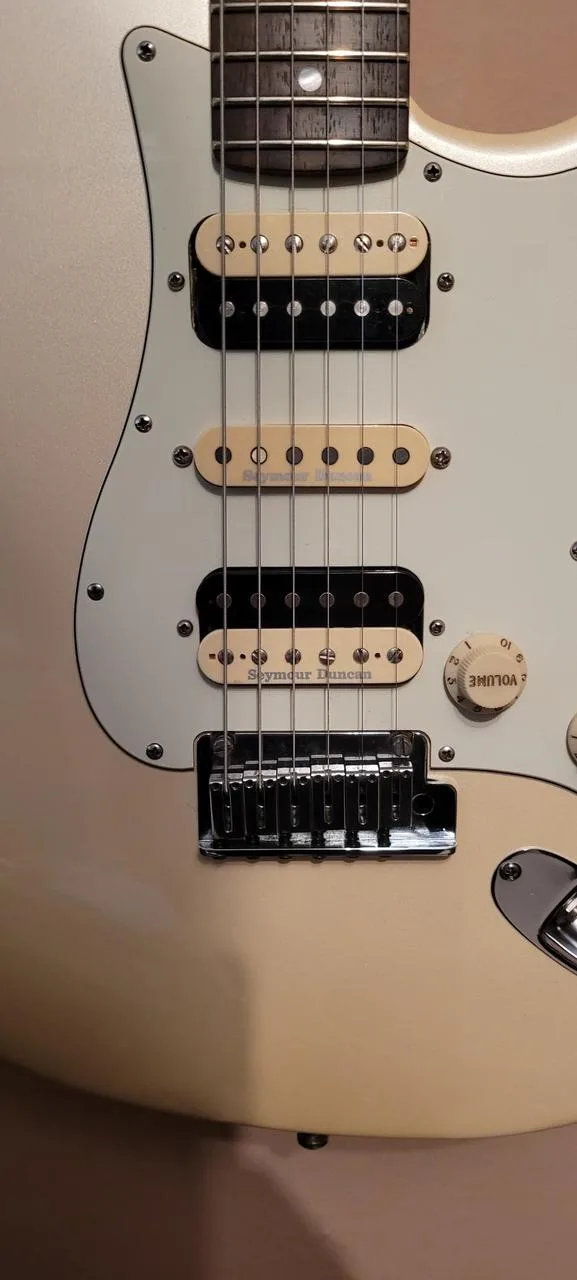 Fender american deluxe stratocaster