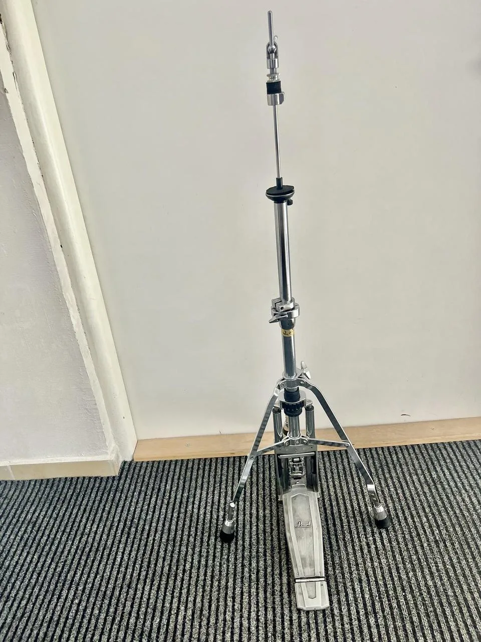 Pearl hi hat stojan.