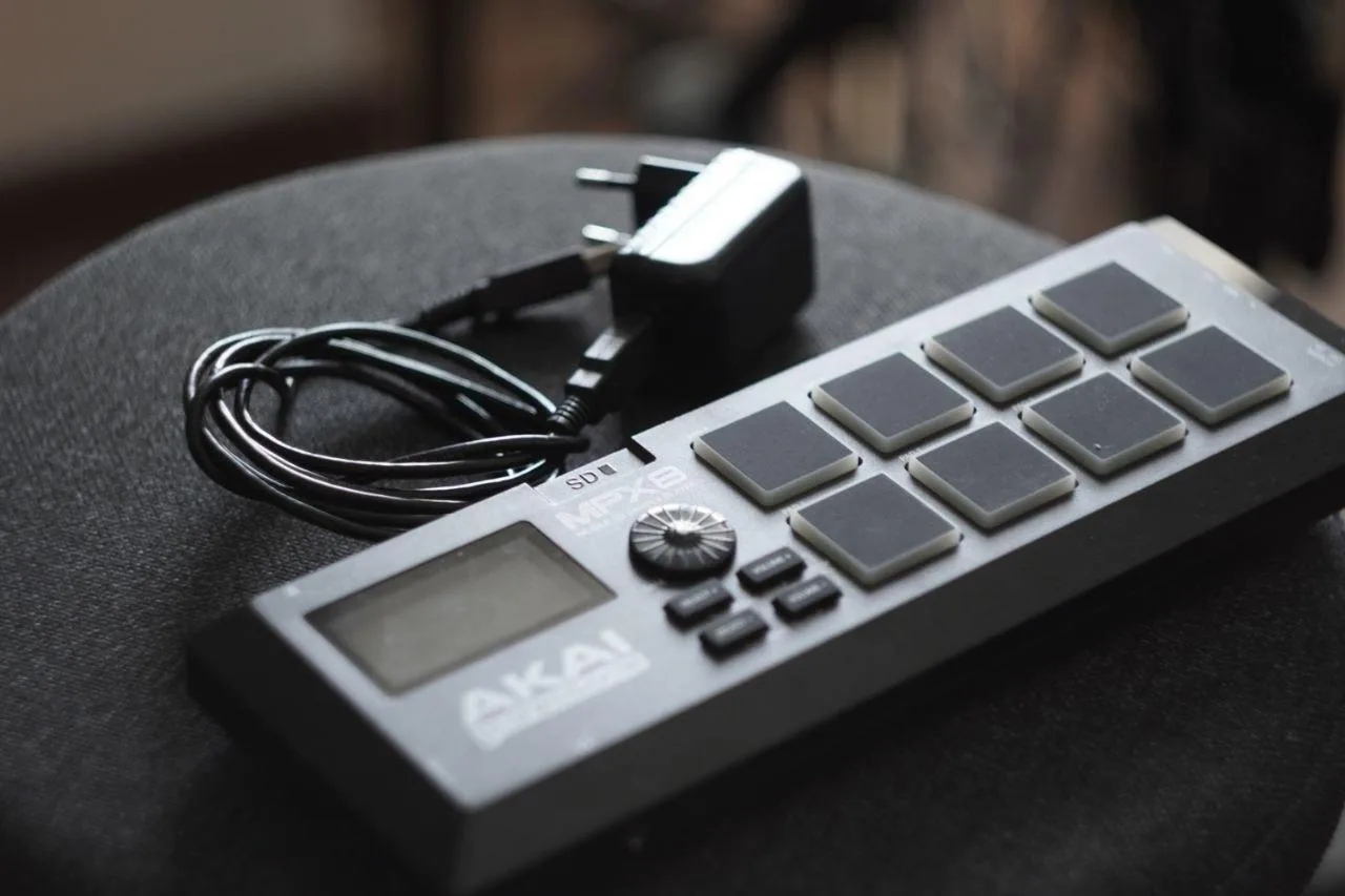 Prodam AKAI Professional MPX8