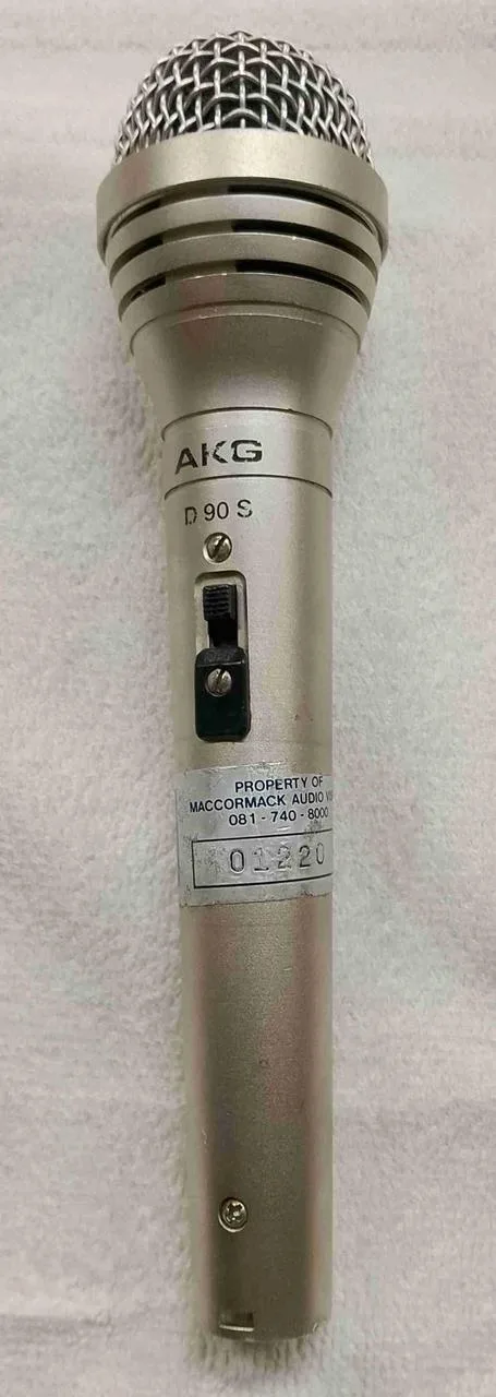 Vintage AKG D90S