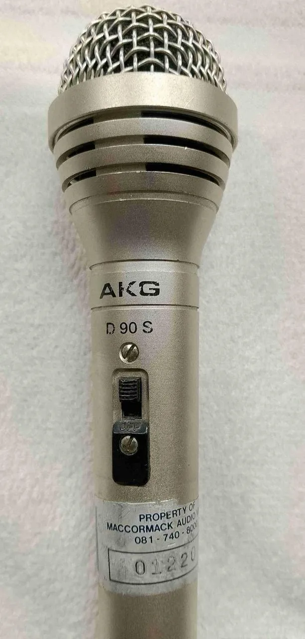 Vintage AKG D90S