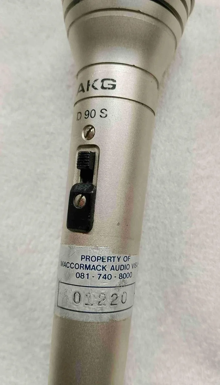Vintage AKG D90S