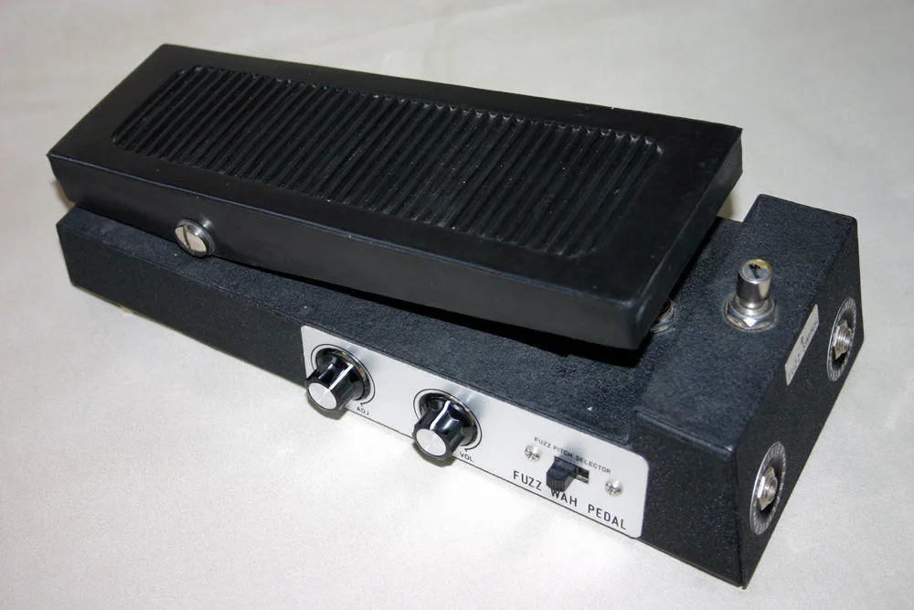 COMPANION (SHIN EI, UNIVOX) FUZZ WAH 8 TR