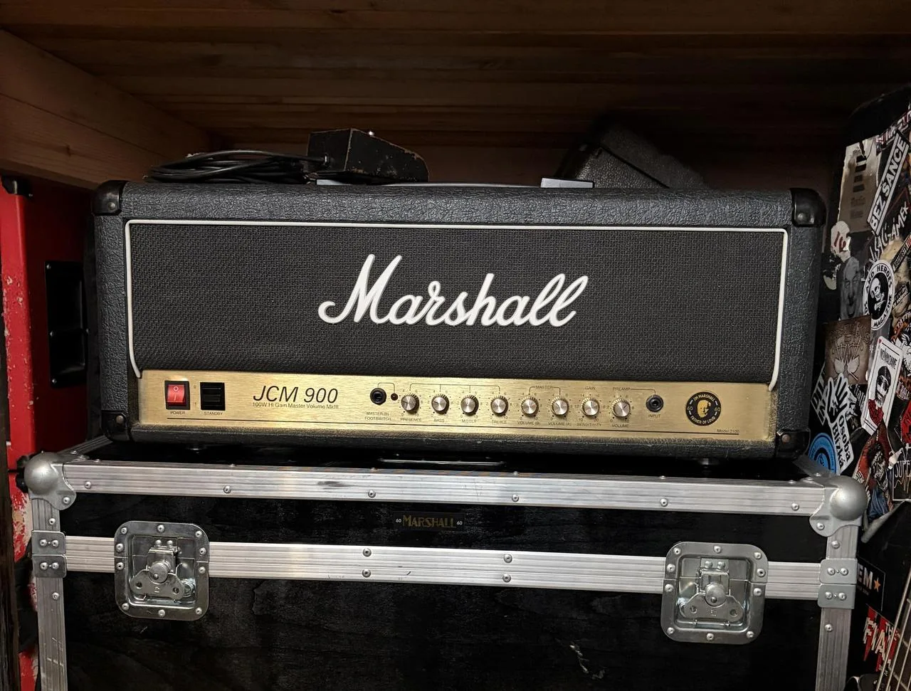 Marshall JCM900 Model 2100
