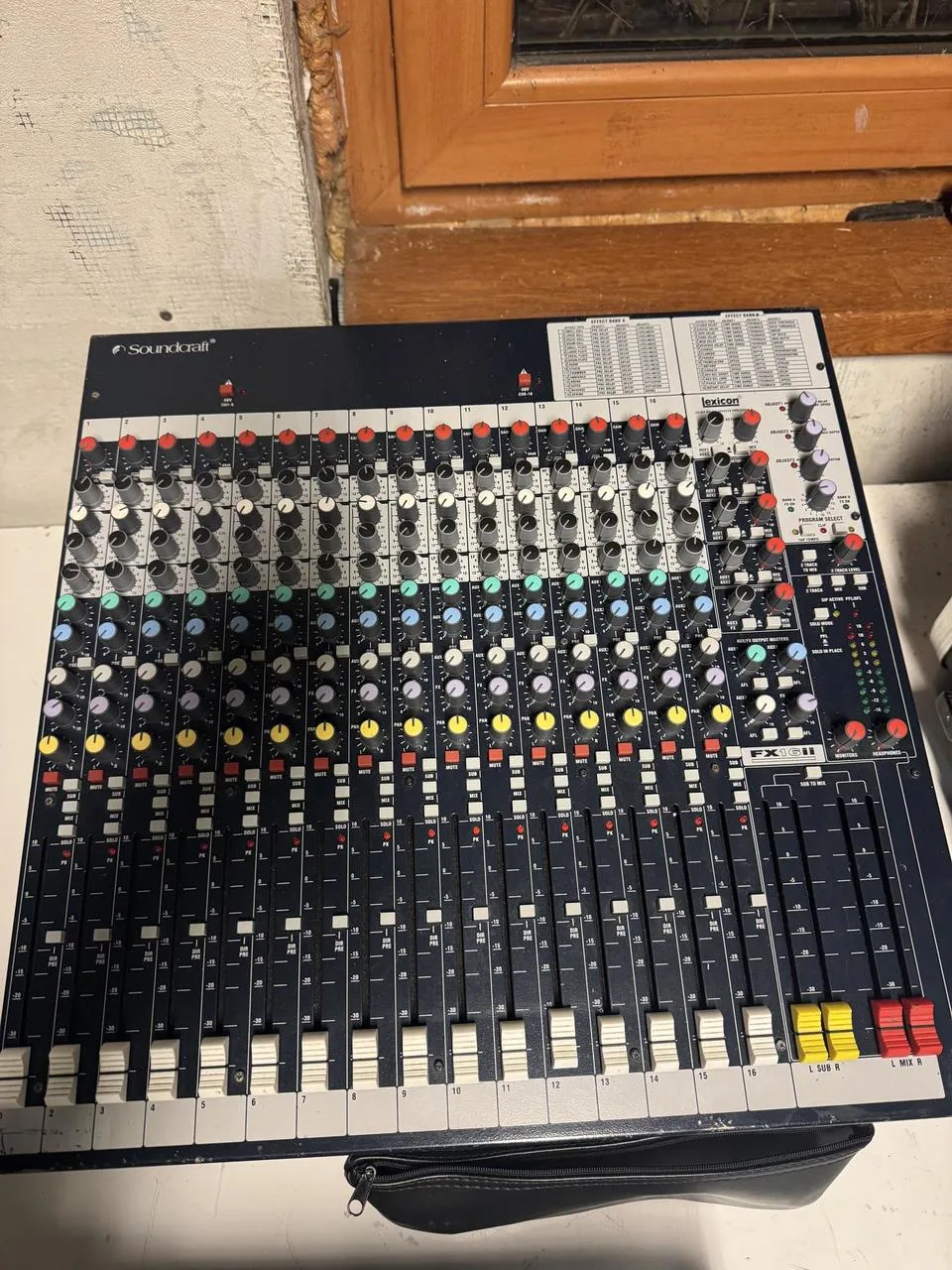 Soundcraft fx16 ii