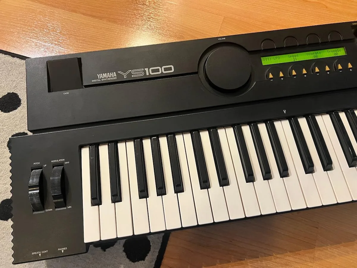 Yamaha YS-100