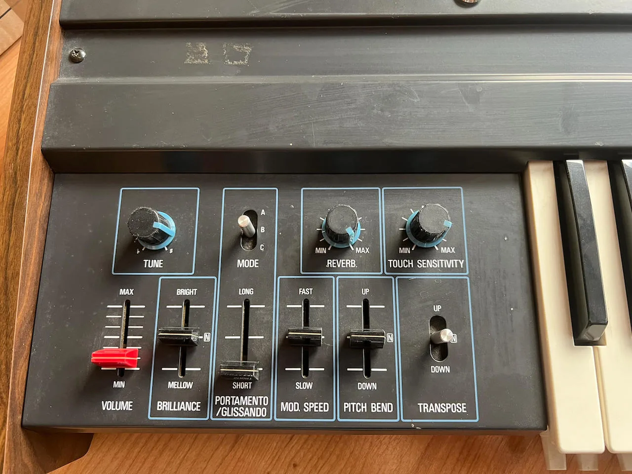 Teisco (Kawai) 100p