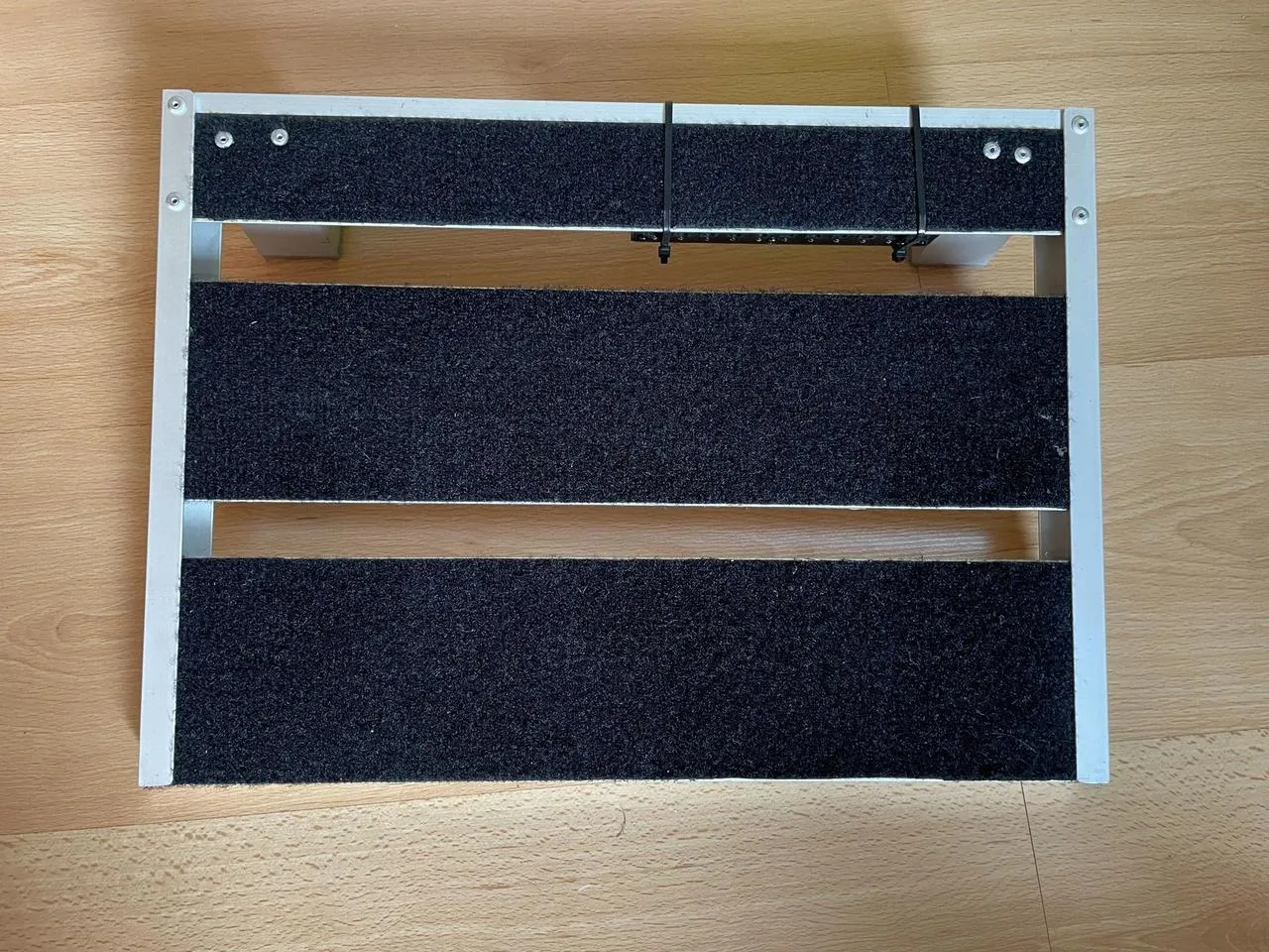 Rozprodávám efekty z pedalboardu
