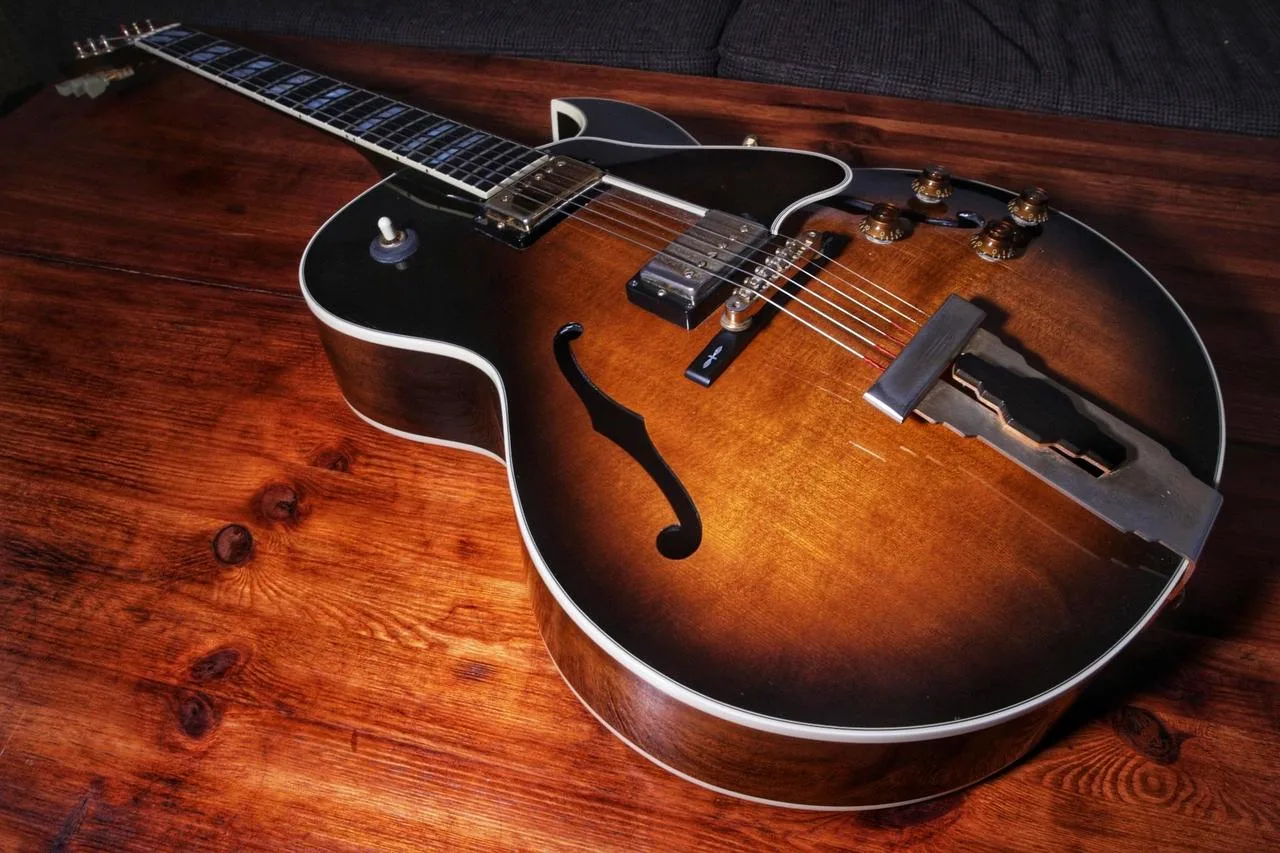 Gibson L4 CES  1989