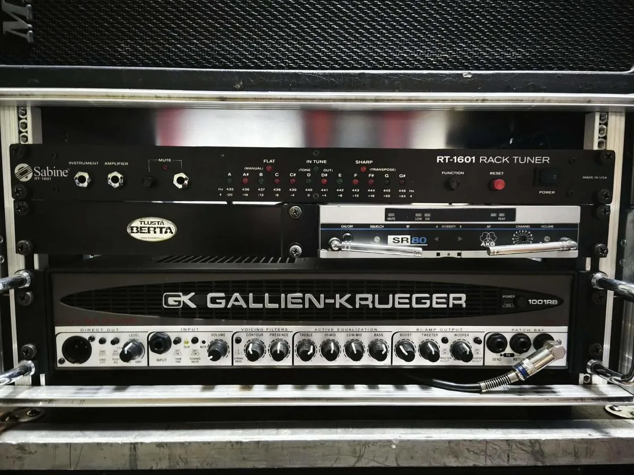 Basová aparatura Gallien Kruger + Mesa boogie