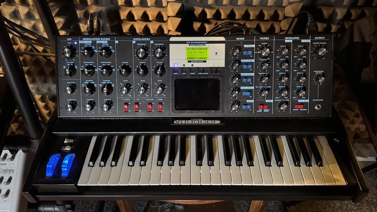 Moog Voyager Electric Blue