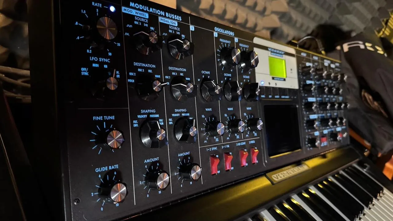 Moog Voyager Electric Blue