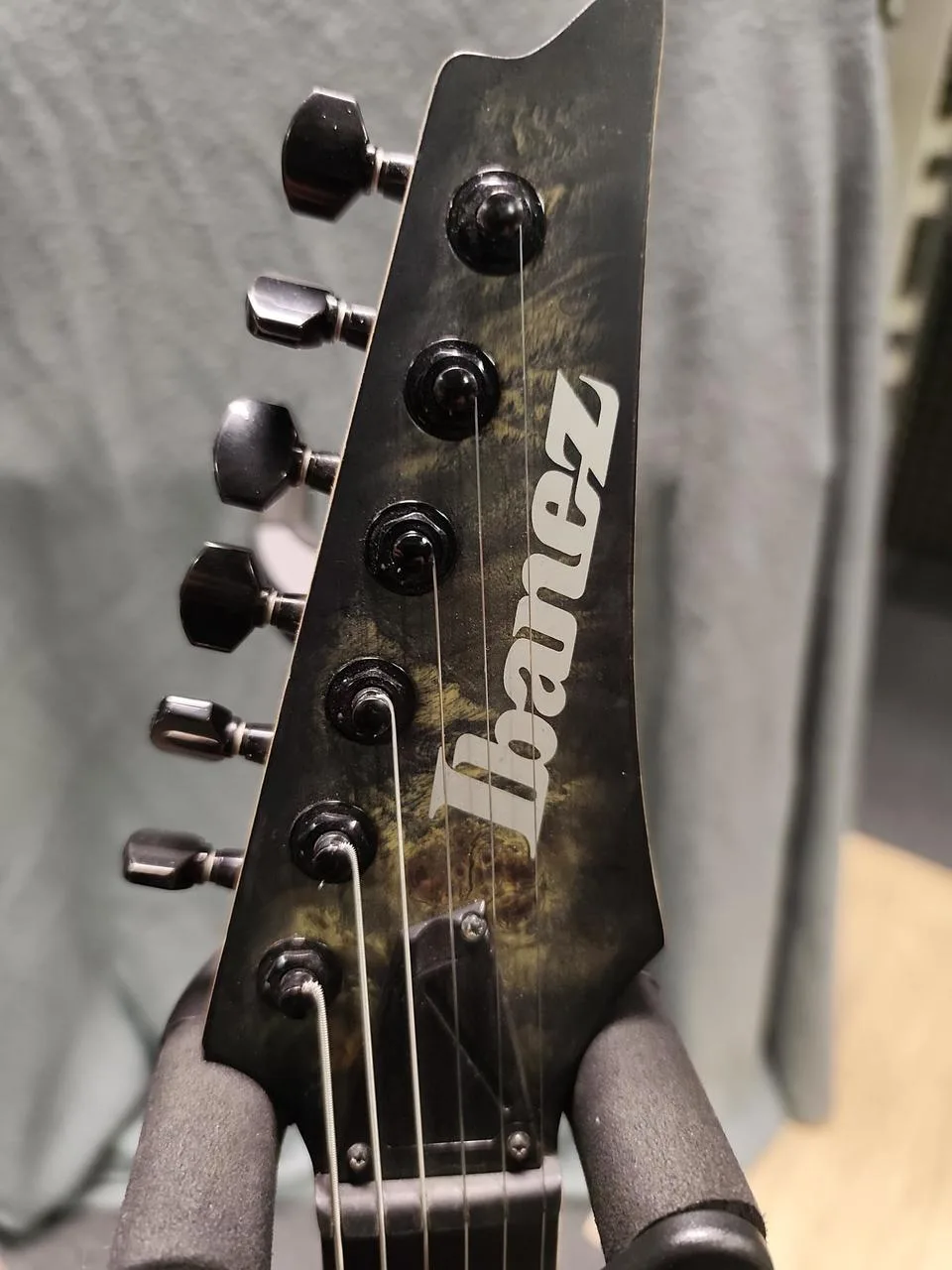 Ibanez RGDIX6PB Iron Label