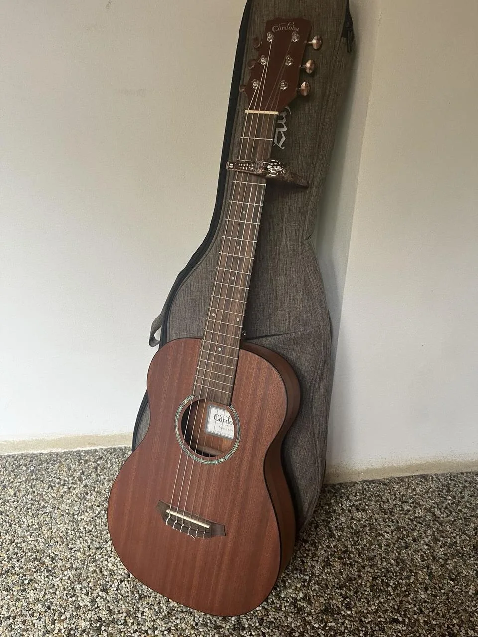 Kytara Cordoba Mini II MH