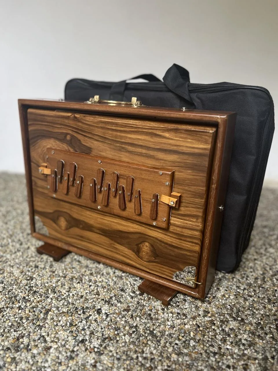 Shruti Box Sundaris Deluxe C 432 Hz s Obalem
