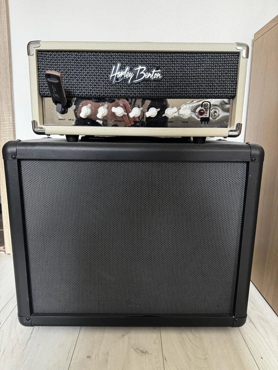 Harley Benton TUBE15 Head + box G112