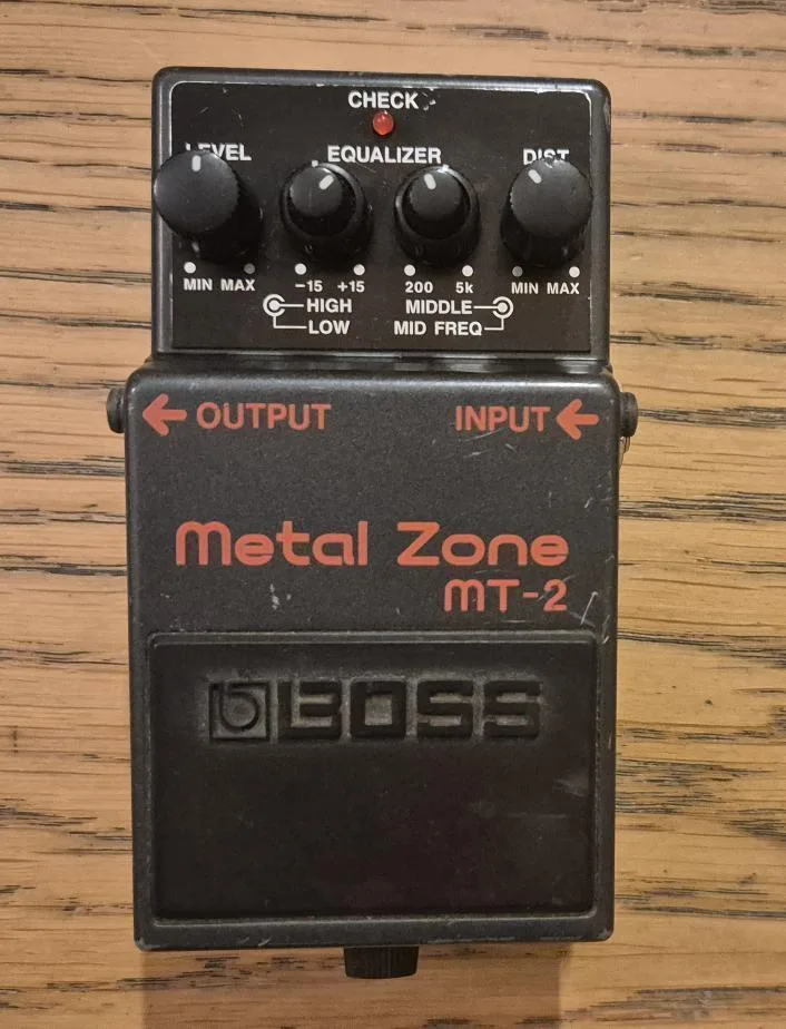 BOSS MT-2 Metal Zone