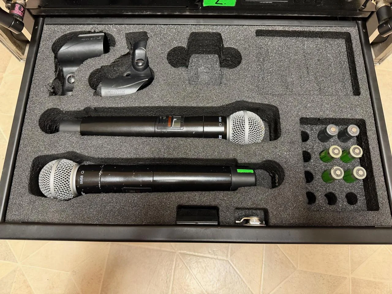 Shure QLXD/SM58 - 2ks + vybavený rack