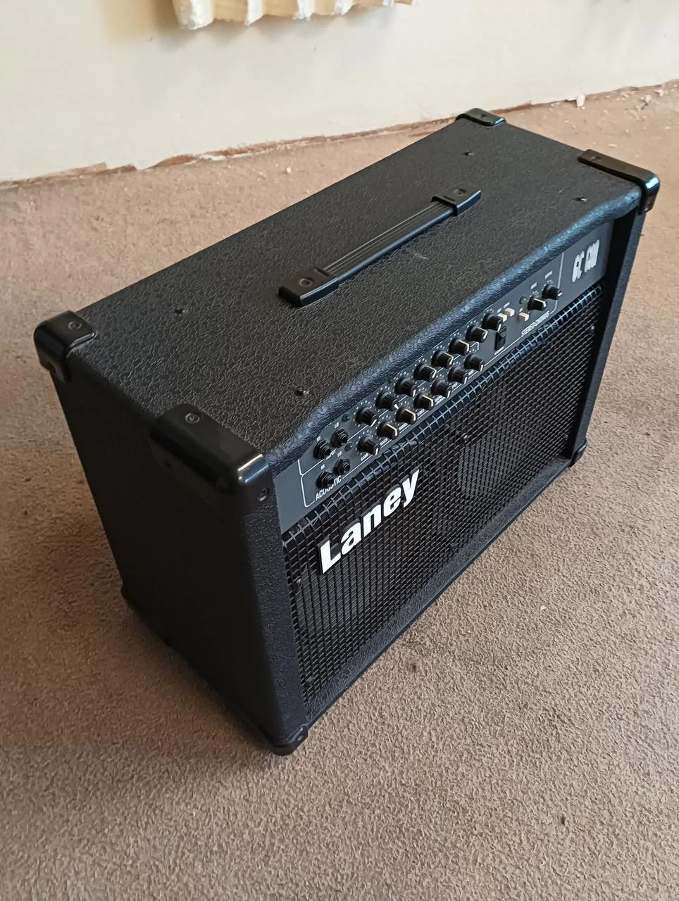 Kytarové kombo LANEY GC60A