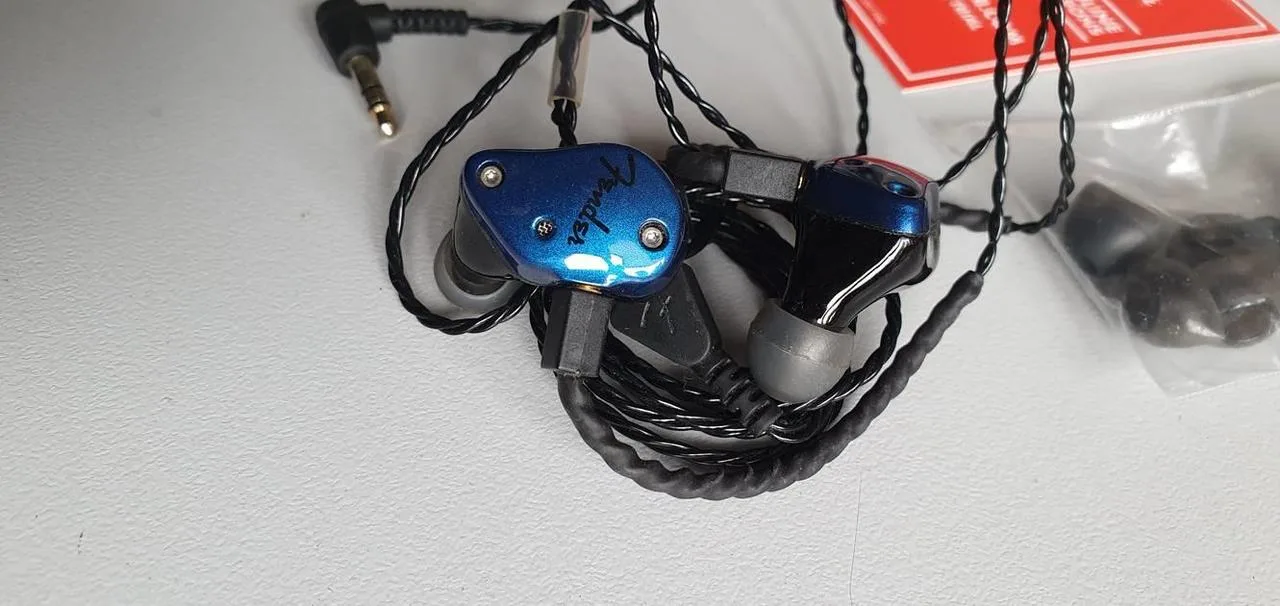 in-ear sluchátka Fender FXA2