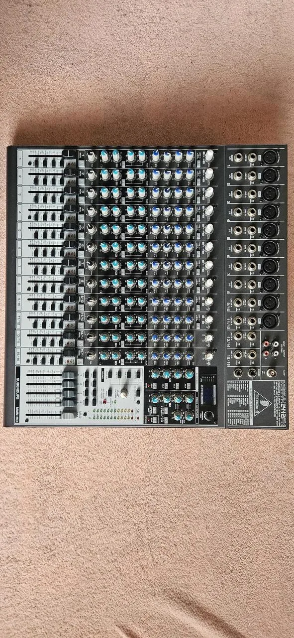 Behringer 2442FX. Na náhradní díly Prodám/Vyměním