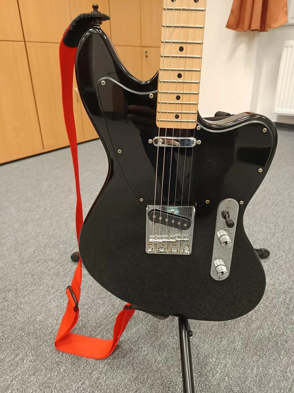 Paranormal Offset Telecaster + příslušenství