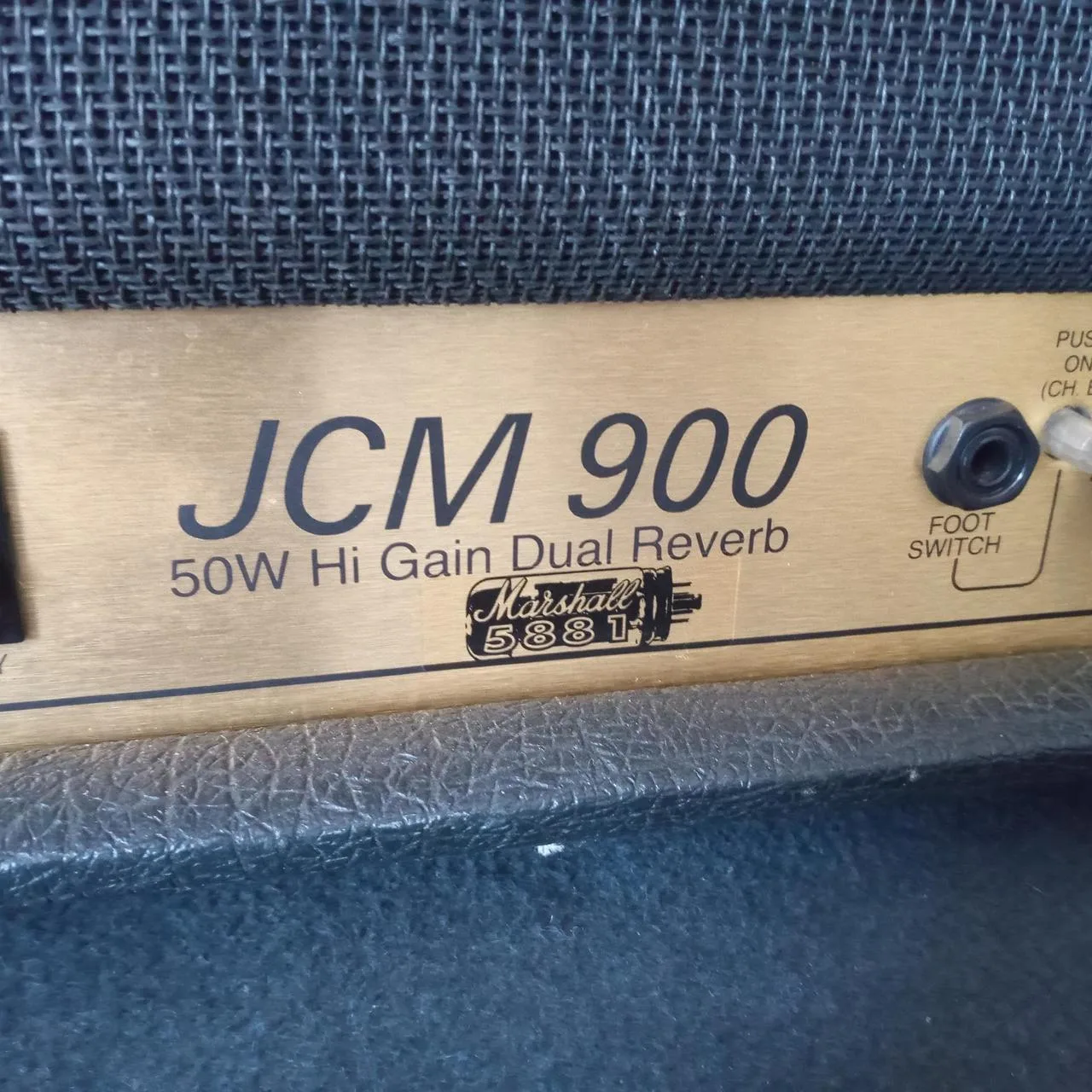 Kytarový zesilovač Marshall Jcm 900 50w dual reverb 4500
