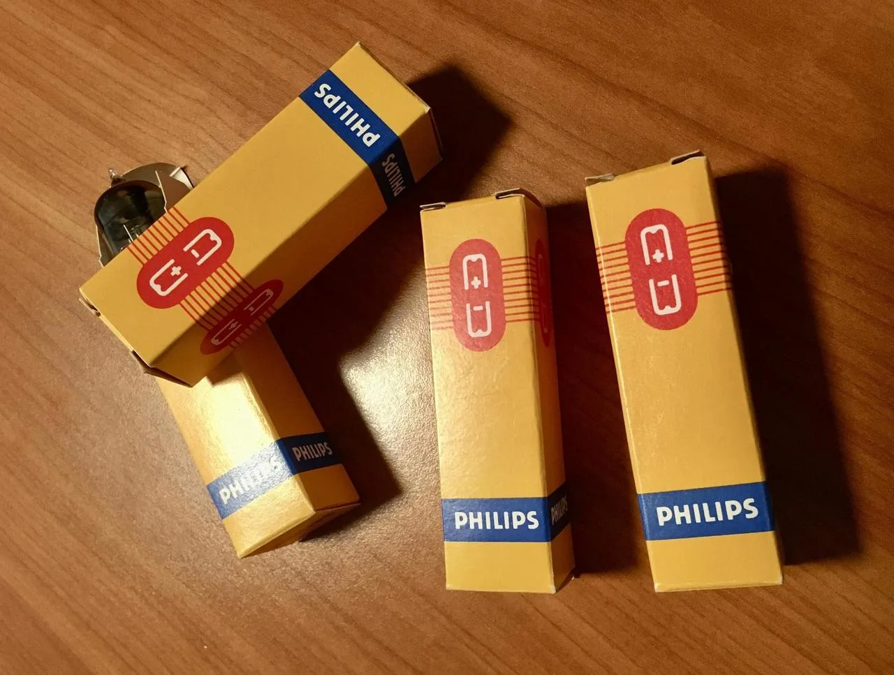 4x Philips EL-84 NOS
