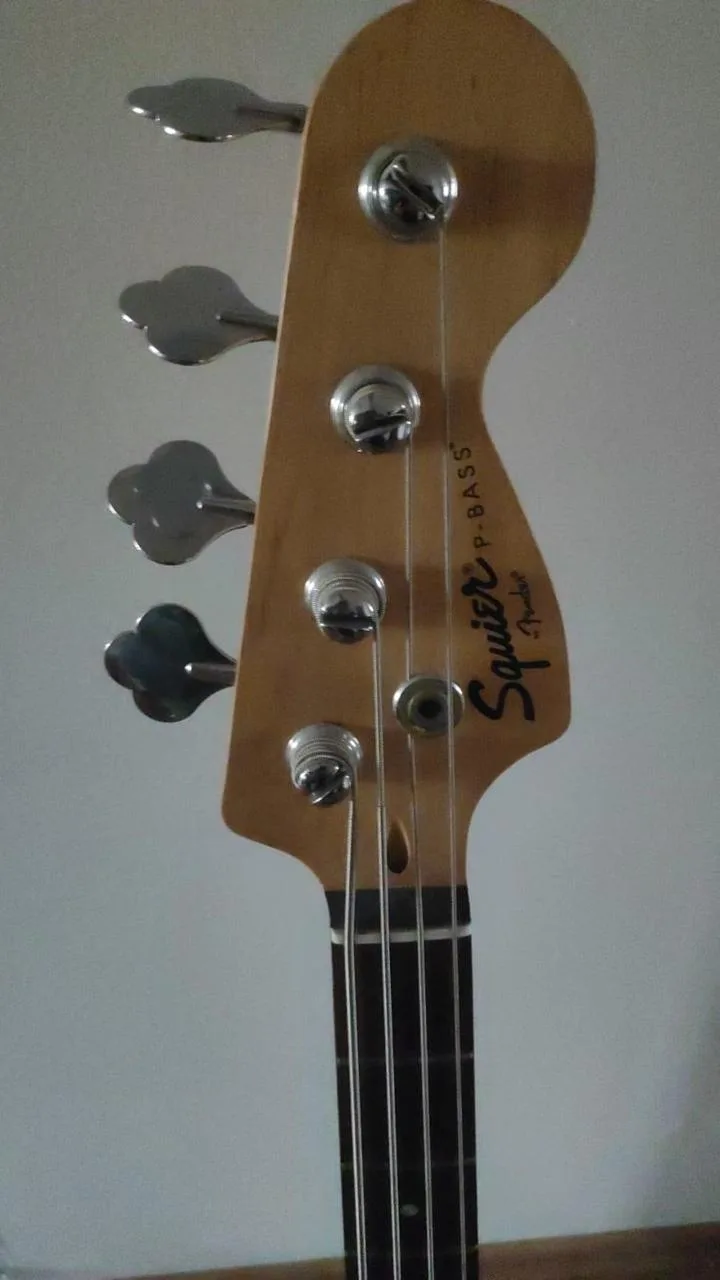Prodám basu Squier by Fender Affinity P-Bass