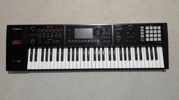Roland FA-06