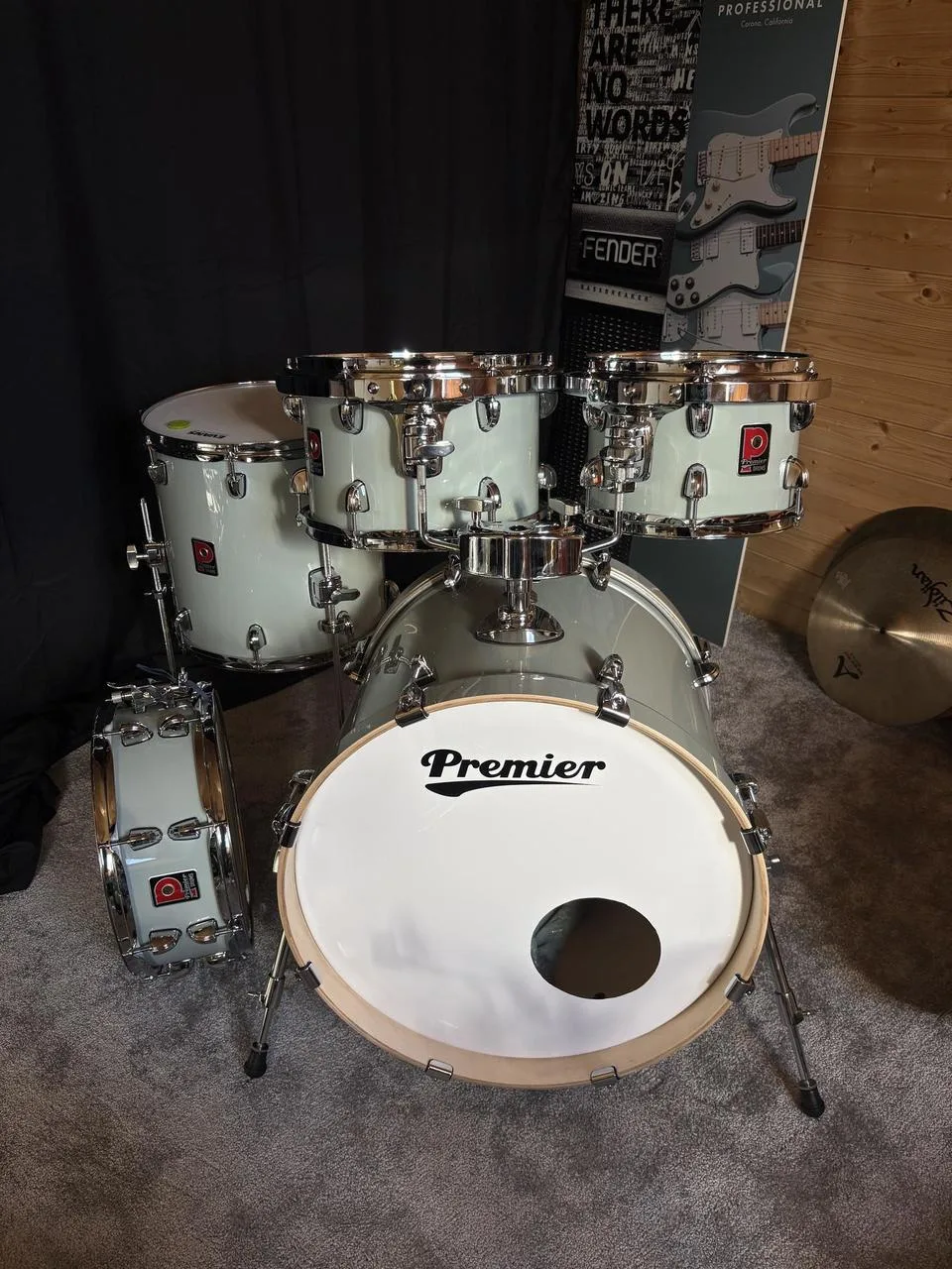 Prodám bicí Premier Artist 20" Steel grey