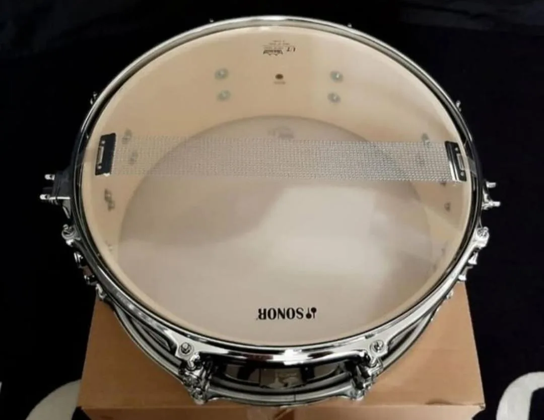 Prodám nepoužitý březový snare SONOR AQ1 14"x6",(1ks)