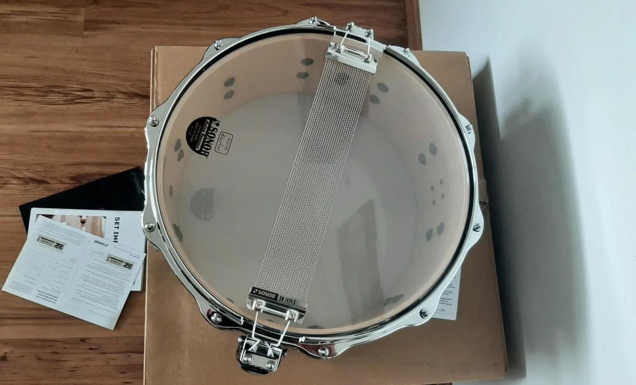 Prodám snare Sonor SQ2 Maple- 14x6,5" Ebony(PC33831,-)