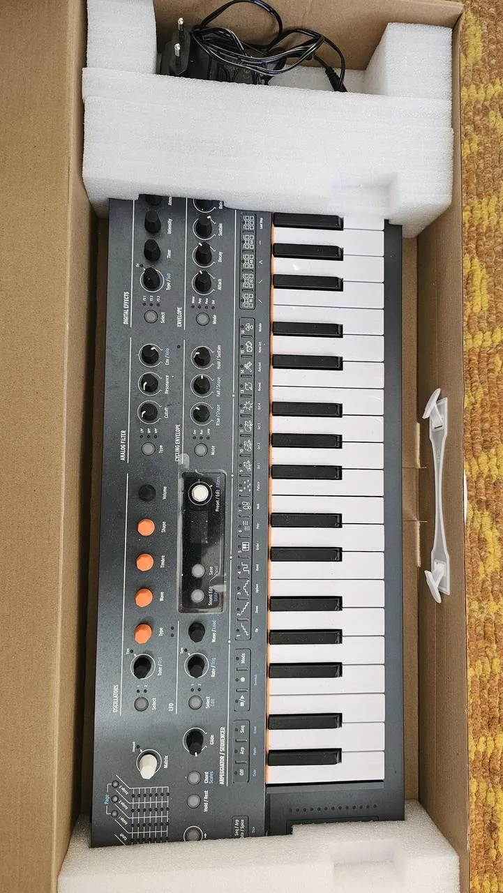 Arturia MiniFreak Syntetizátor