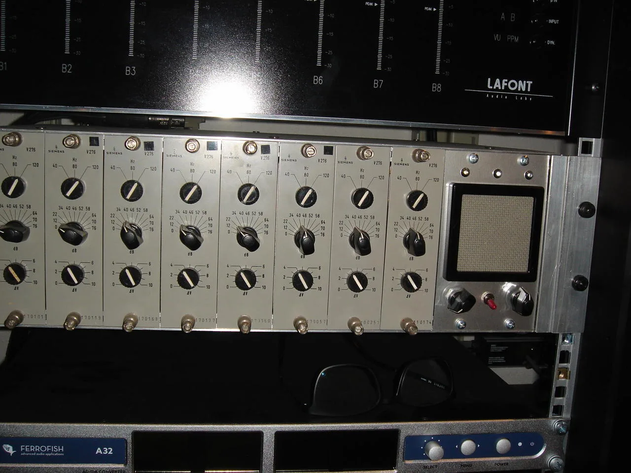 SIEMENS SITRAL MIC 8 kanálový předzesilovač