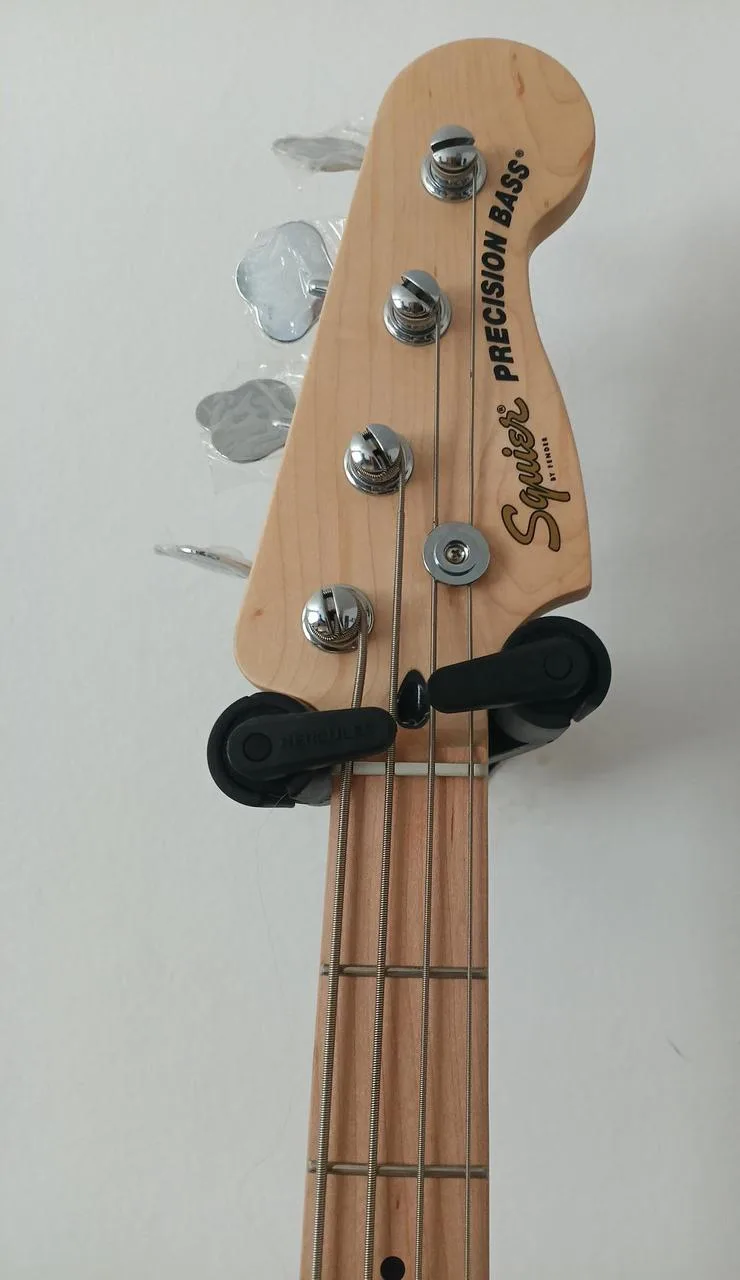 Fender Squier Precision Bass