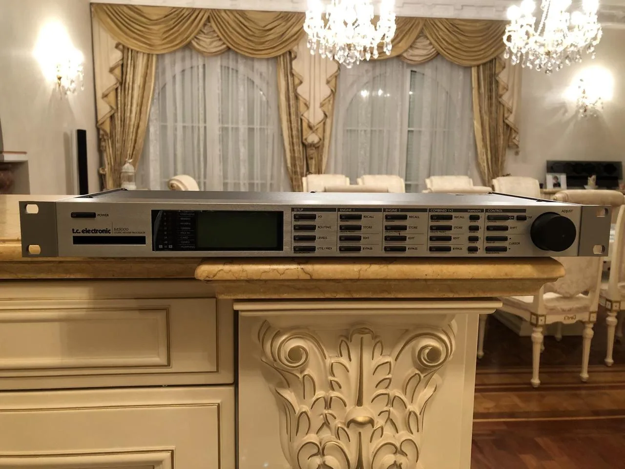 TC Electronics M3000