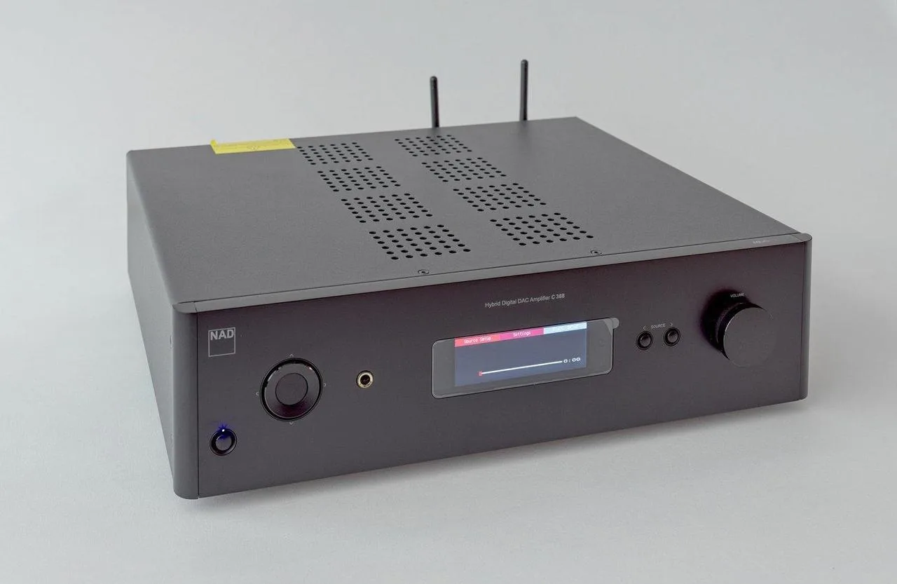 NAD C388 + MDC BluOs 2i Streamovací Zesilovač