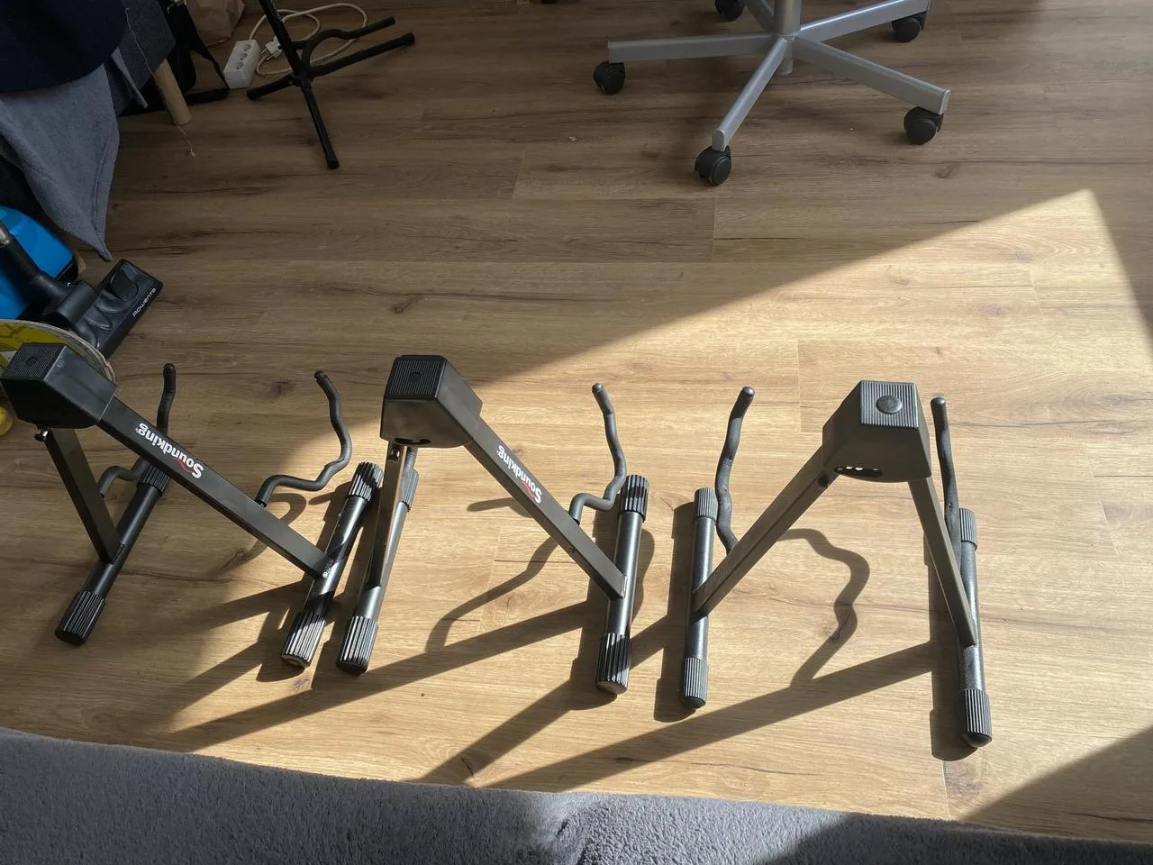 3x stojan na kytaru