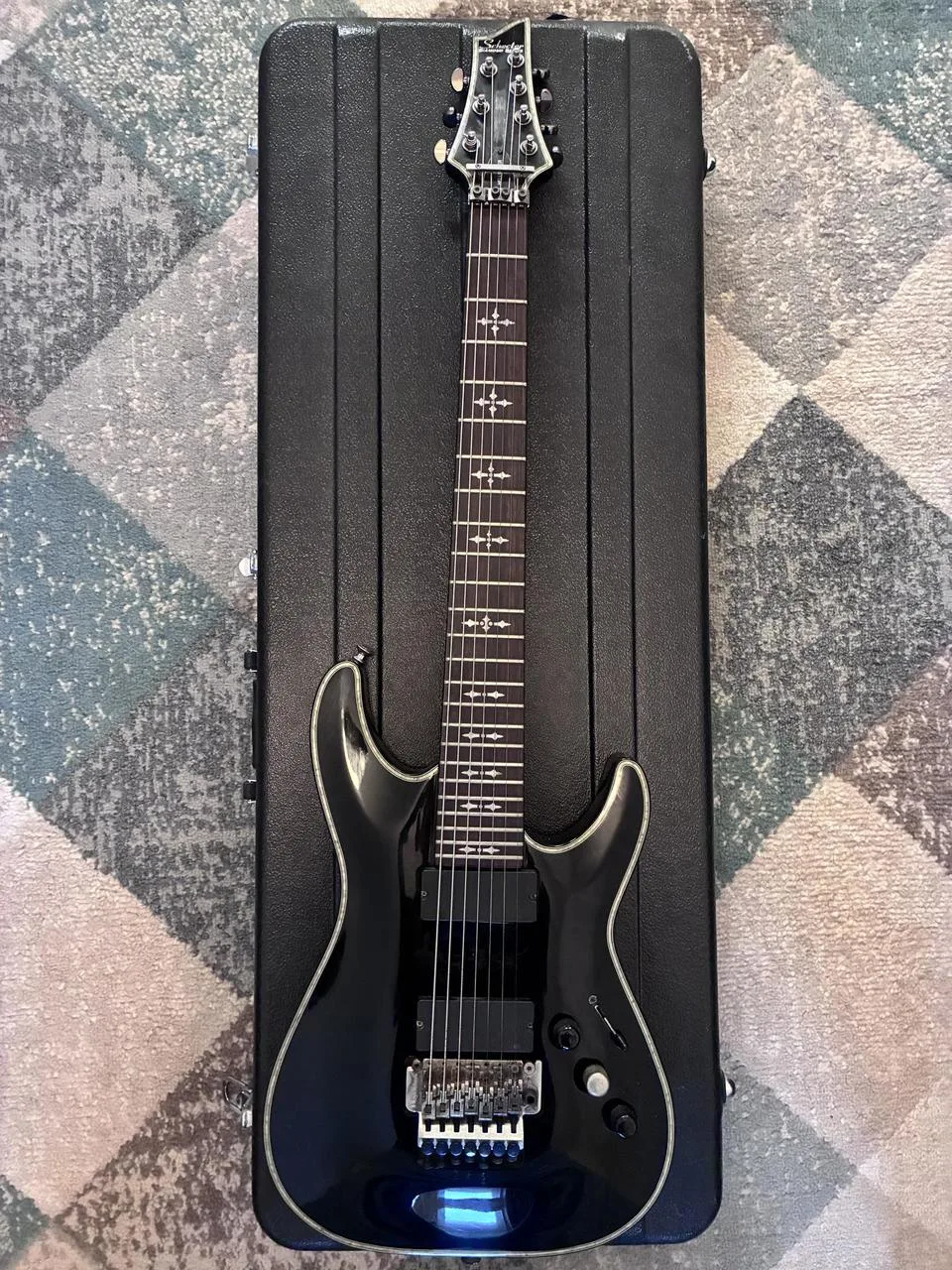 Schecter Hellraiser C-7 FR Floyd Rose - Black