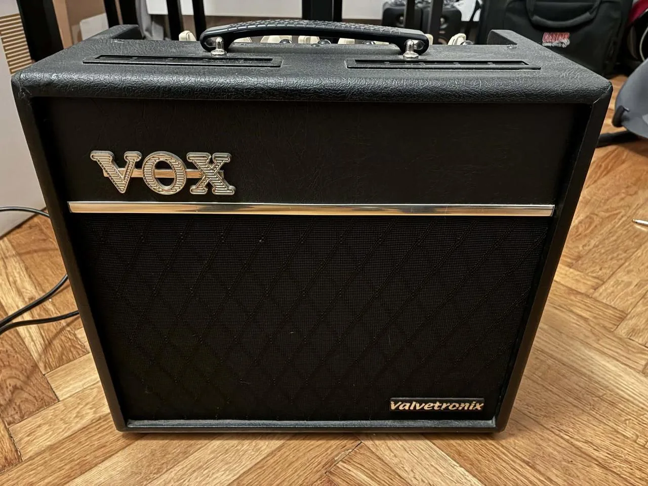 Vox Valvetronix VT40+ 40-Watt 1x10 Modeling Guitar Combo 201