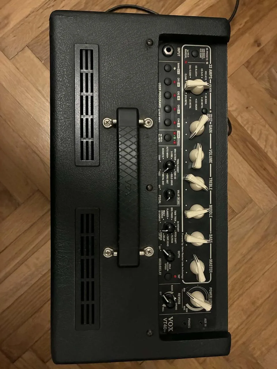 Vox Valvetronix VT40+ 40-Watt 1x10 Modeling Guitar Combo 201