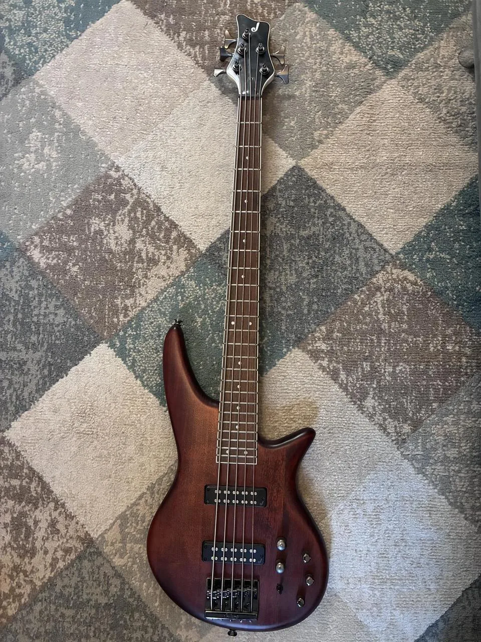 Jackson JS Series Spectra Bass JS3V, Walnut Stain, 5 strings