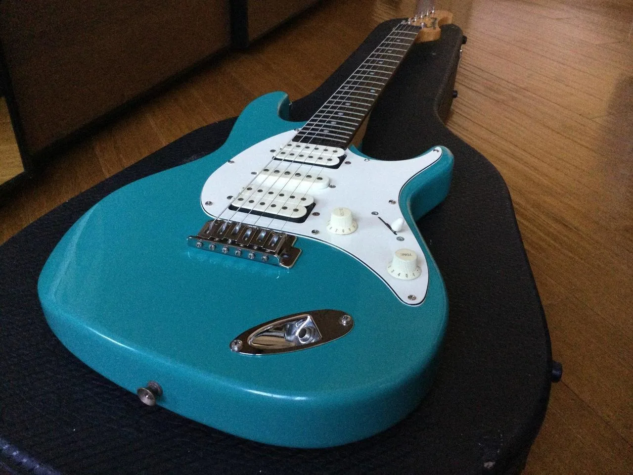 Samick Strato