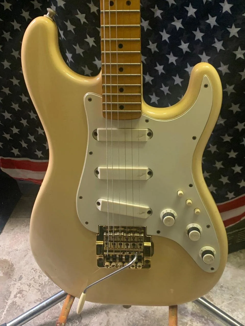 Fender Stratocaster Elite Blond USA 1983