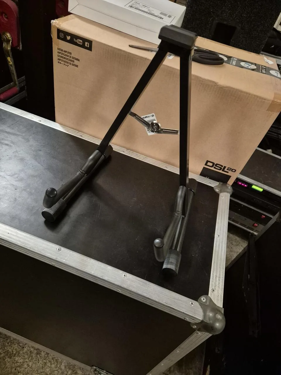 Stojánek na akustickou kytaru ROCKSTAND RS 20801 B