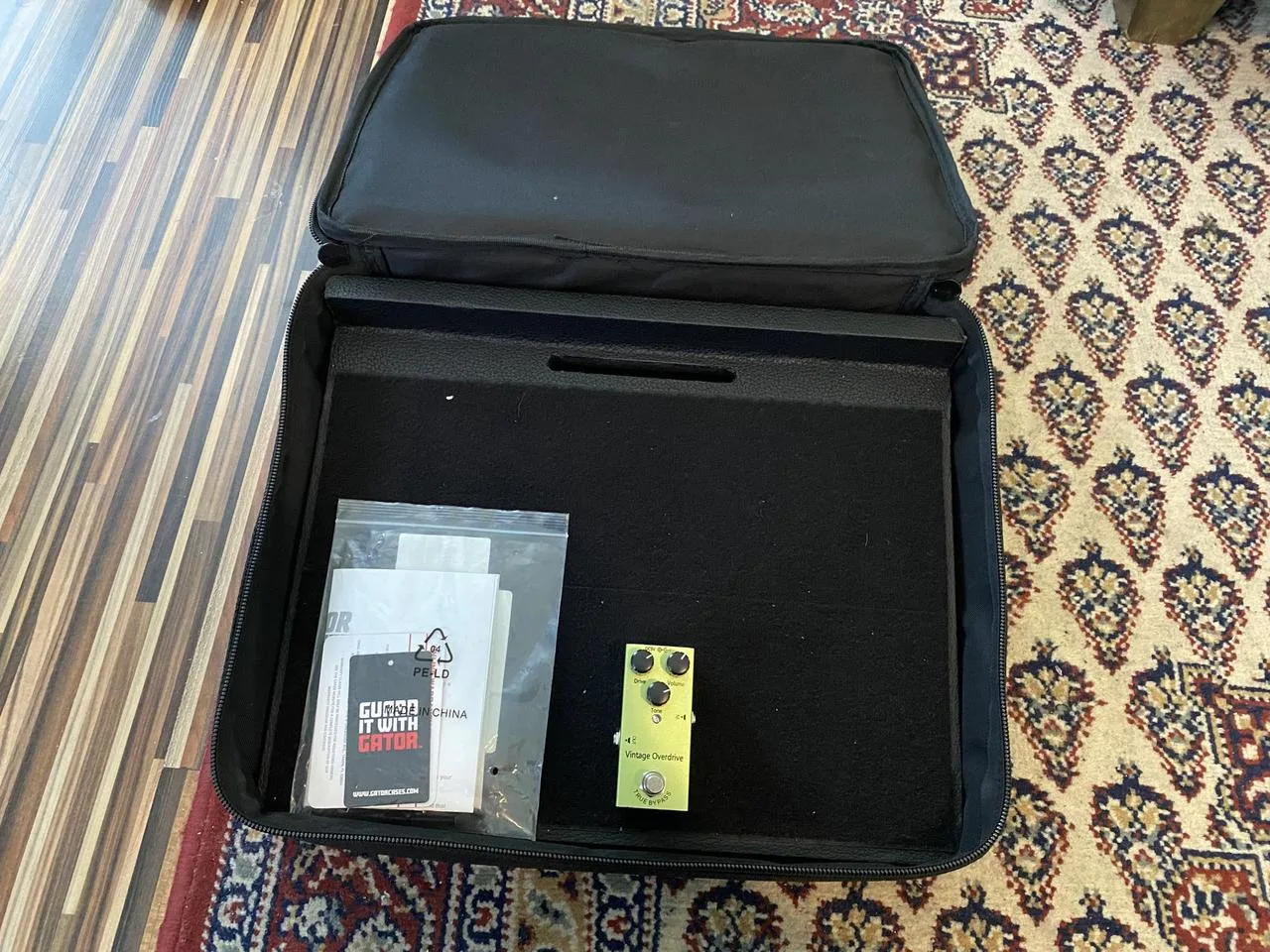 Pedalboard gator