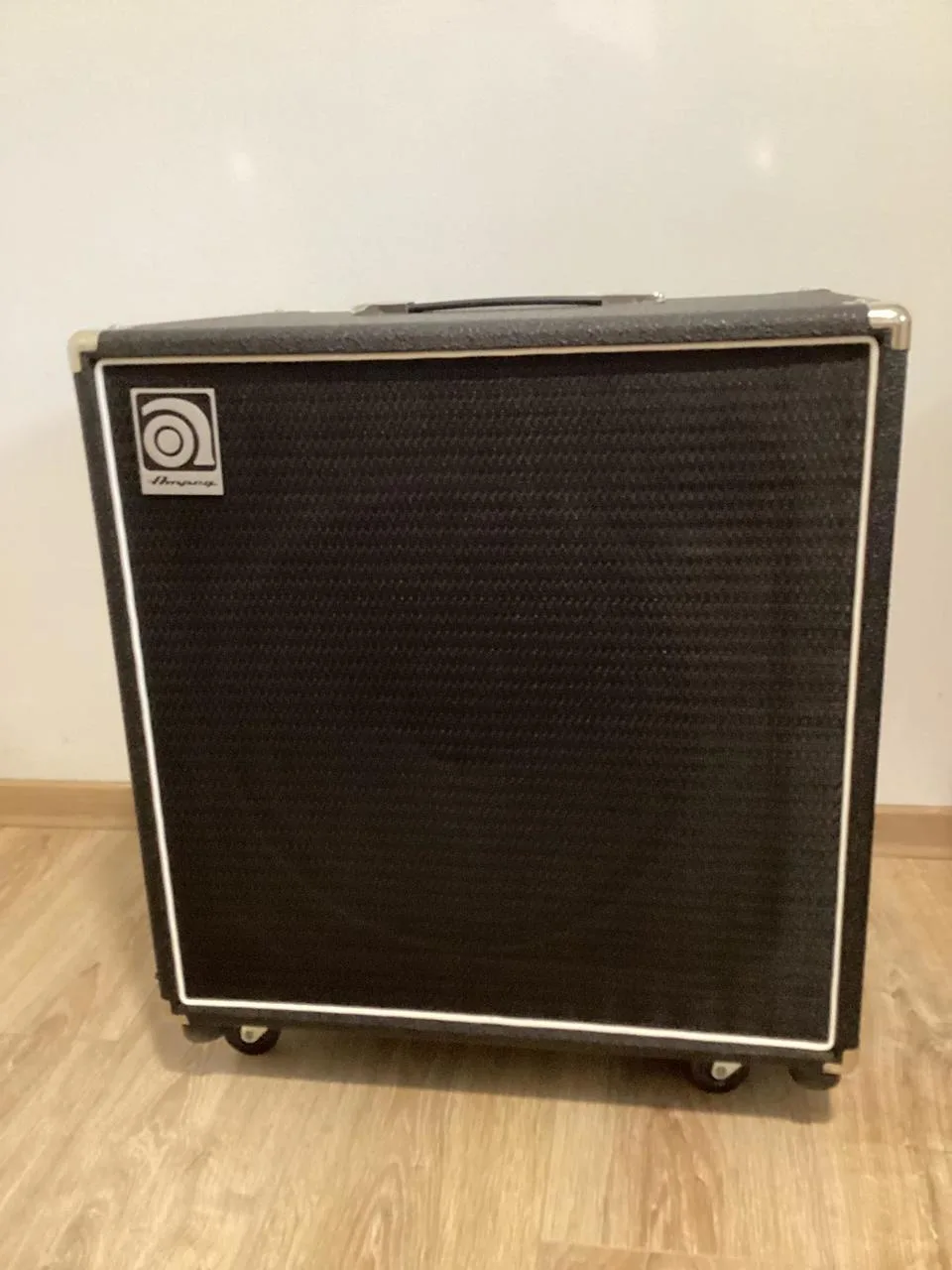 AMPEG BA115HP