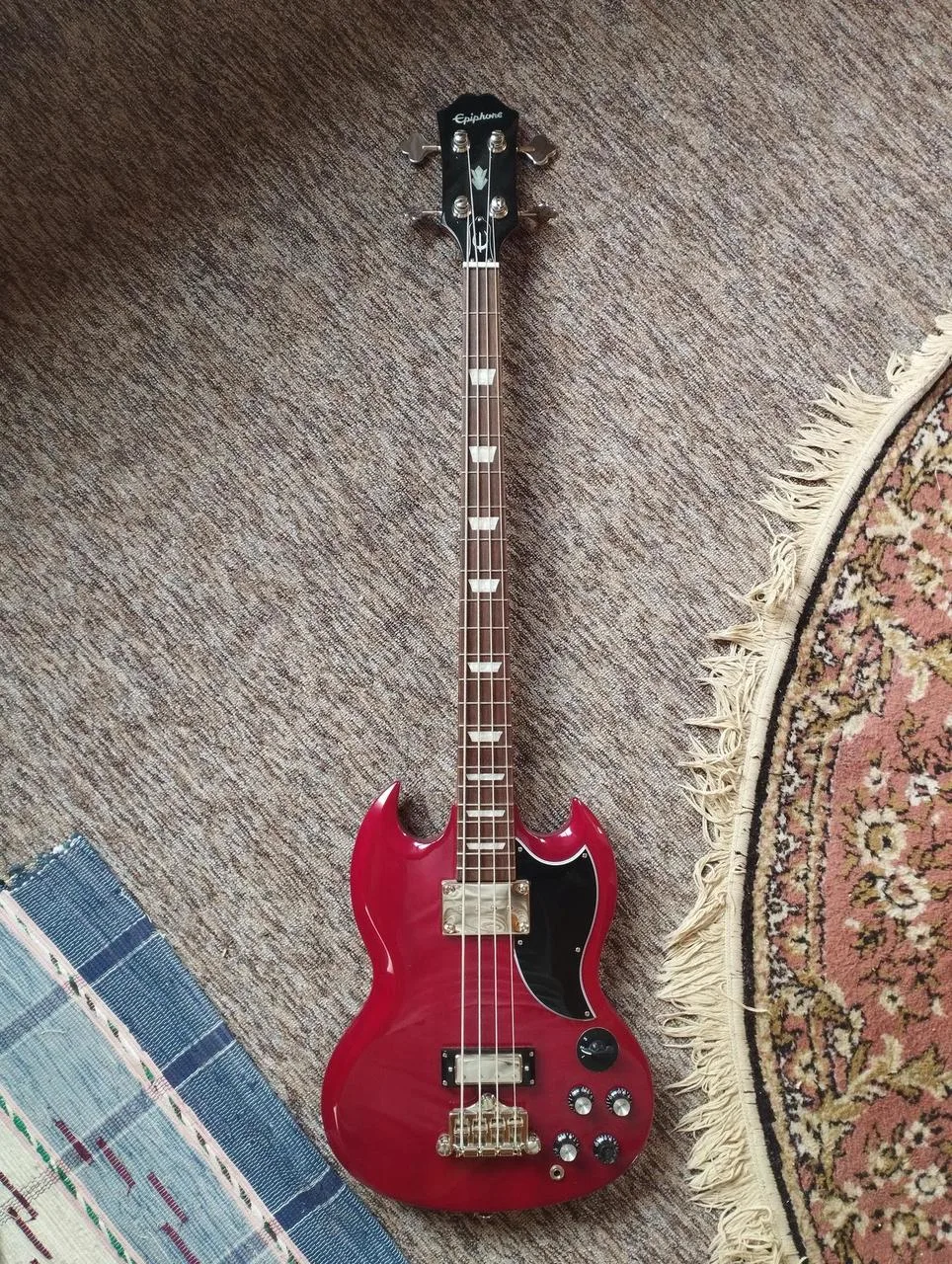 Epiphone EB3