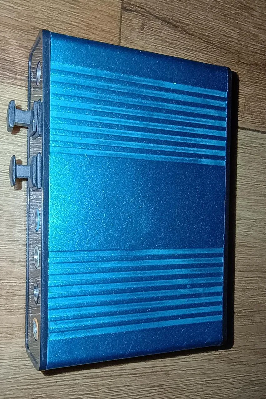 externí zvuková karta (často označovaná jako USB Sound Box n